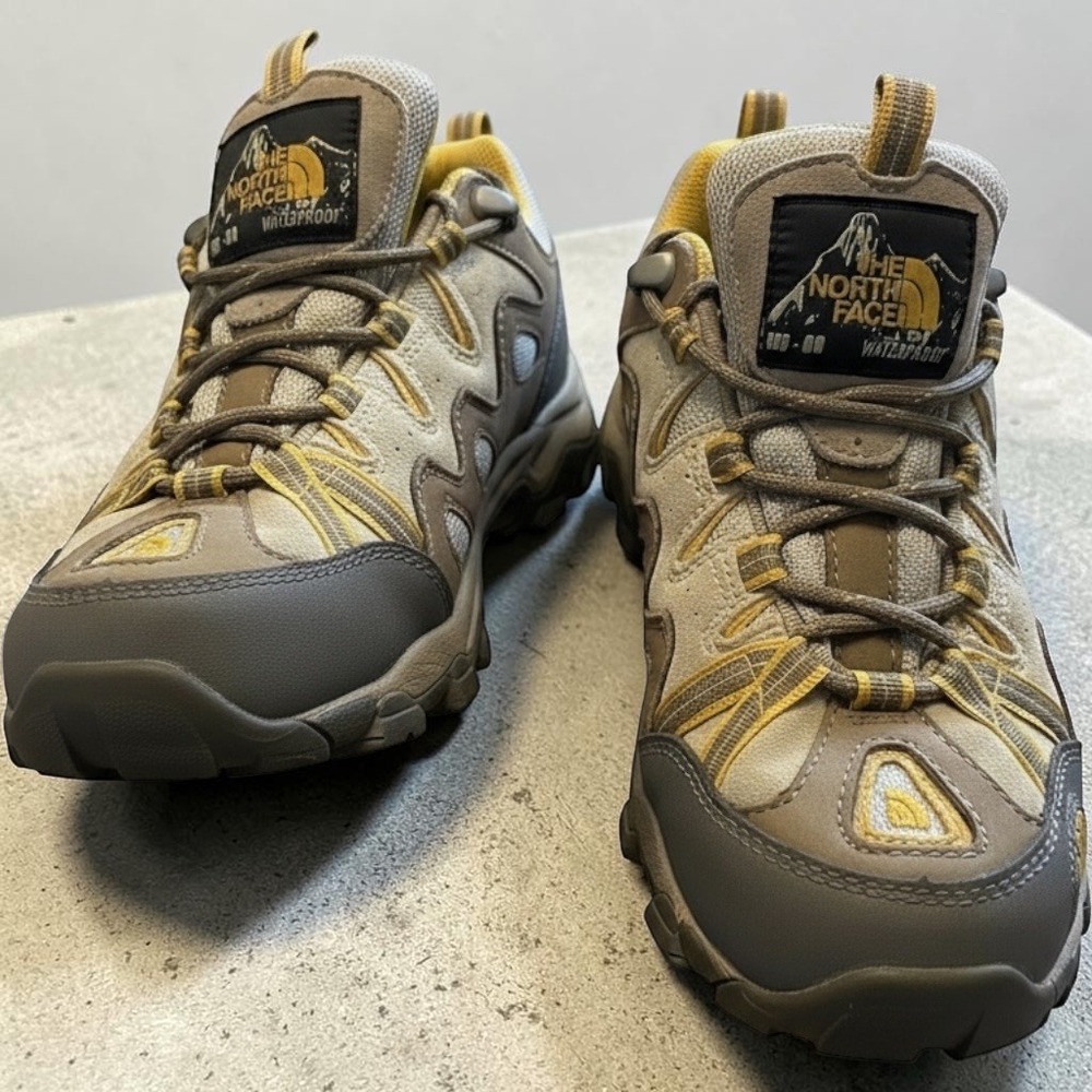 The North Face Gore-Tex Hiking Shoes Womens 7 Tan Grey Yellow Vibram AX5E8Y2